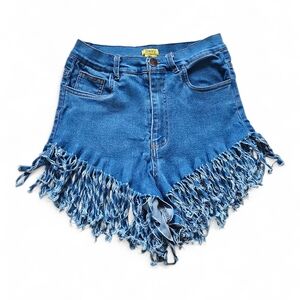 Daisy Women’s Fringe Hem Denim Shorts Size Small